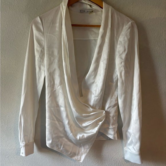 Alice + Olivia White Drape Blouse size 2 - Picture 2 of 7